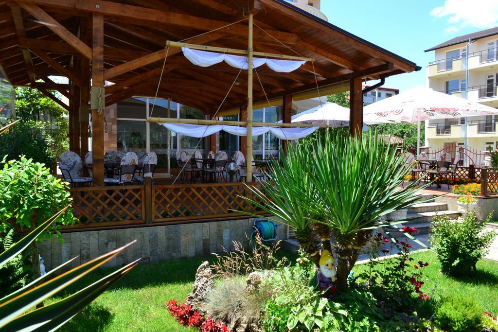 Saint George Family Hotel Lozenets Exterior photo